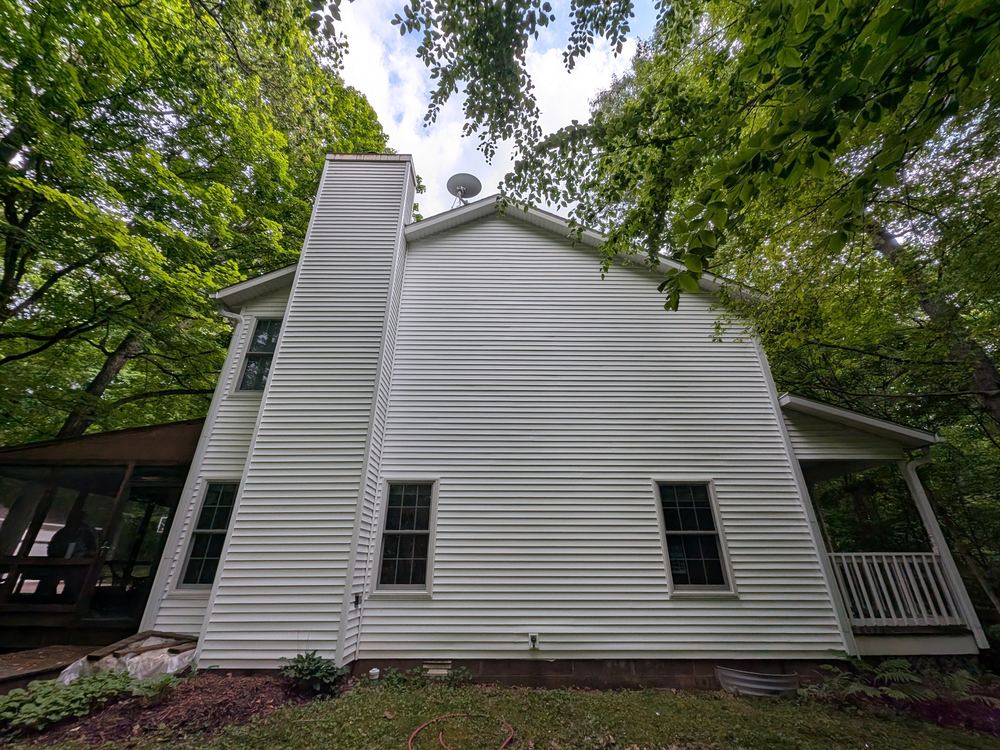 House soft washing siding